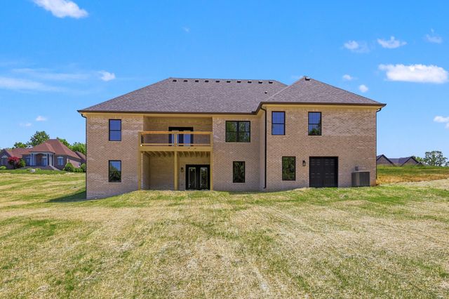 1028 Meadow Ridge Drive, Richmond, KY 40475