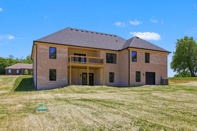 1028 Meadow Ridge Drive, Richmond, KY 40475