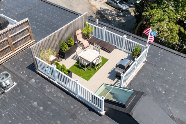 251 Minot St 6, Boston, MA 02124