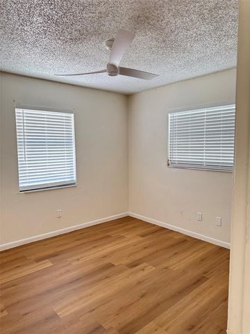 3218 68TH AVENUE N, St Petersburg, FL 33702