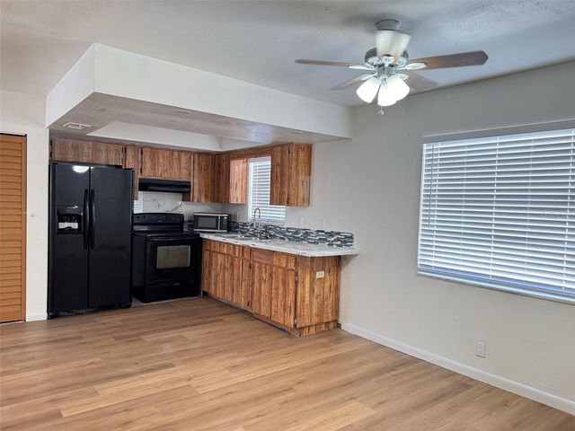3218 68TH AVENUE N, St Petersburg, FL 33702