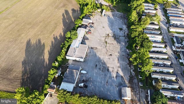 305 N VIRGINIA AVE, Carneys Point, NJ 08069