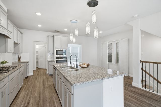 138 Peach Orchard Lane, Euless, TX 76040