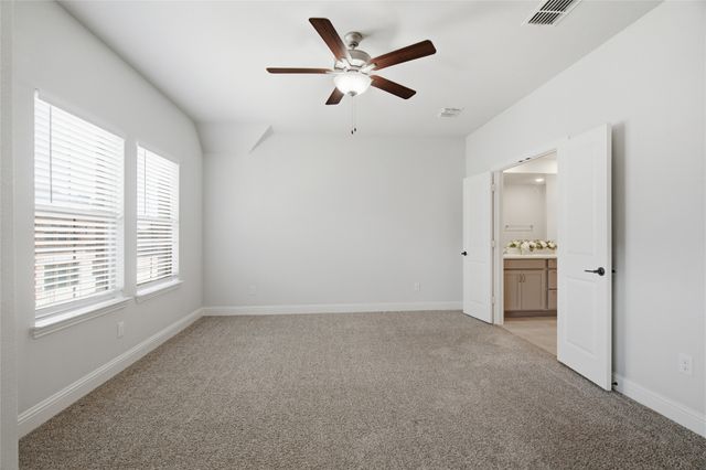 138 Peach Orchard Lane, Euless, TX 76040