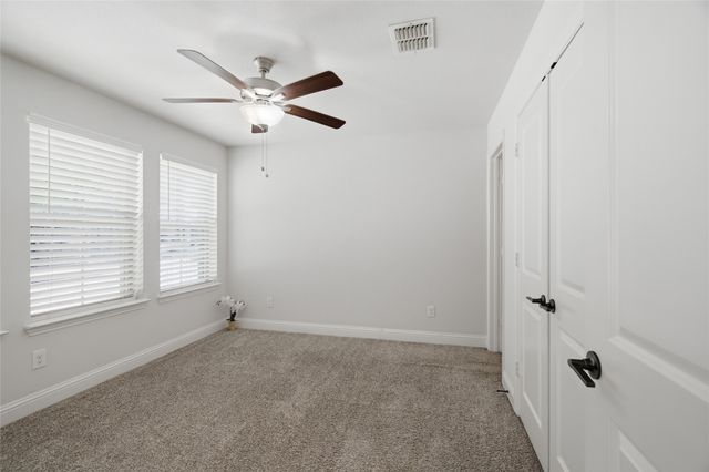 138 Peach Orchard Lane, Euless, TX 76040