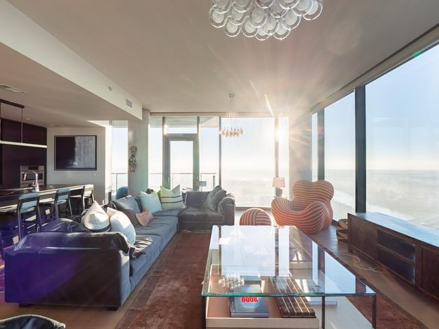 44 East Ave 3906, Austin, TX 78701