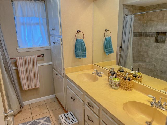 23 Haven Circle, Denison, TX 75020