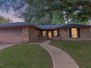 23 Haven Circle, Denison, TX 75020