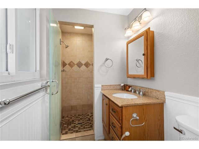 7462 Vance St, Arvada, CO 80003