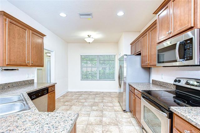 10733 STANDING STONE DRIVE, Wimauma, FL 33598