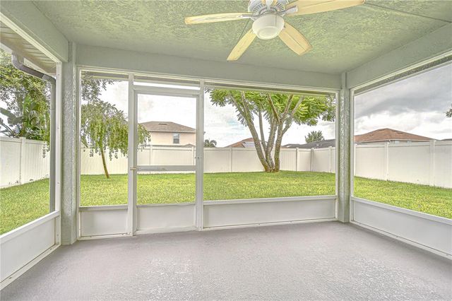 10733 STANDING STONE DRIVE, Wimauma, FL 33598
