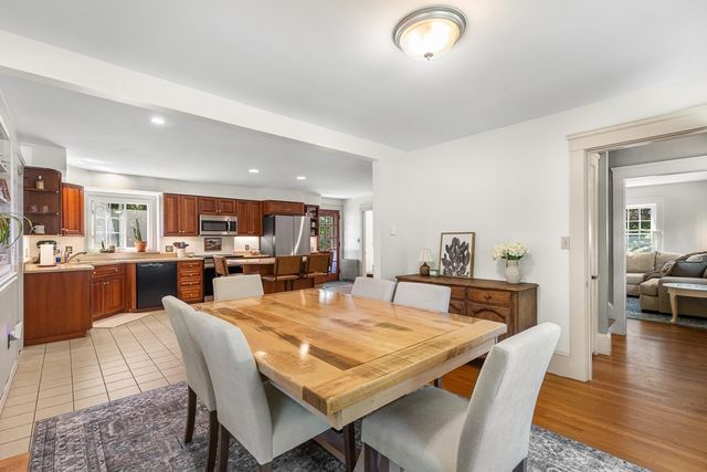 89 Bay State Rd, Rehoboth, MA 02769