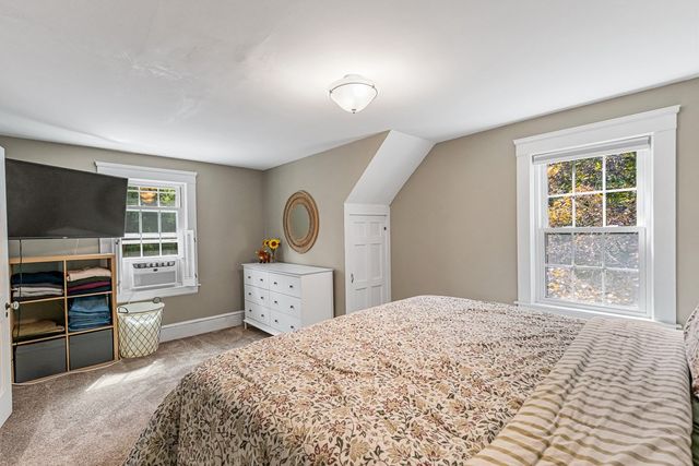 89 Bay State Rd, Rehoboth, MA 02769