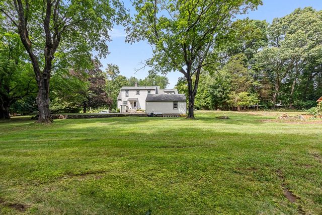 89 Bay State Rd, Rehoboth, MA 02769
