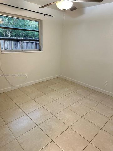 22851 SW 157th Ave 1, Miami, FL 33170