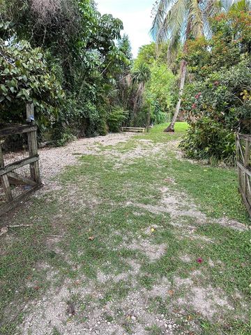 22851 SW 157th Ave 1, Miami, FL 33170