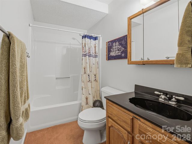 107 Edgewood Court, Arden, NC 28704