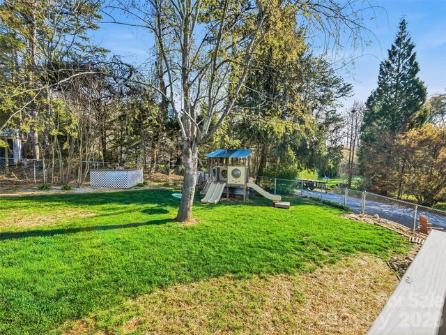 107 Edgewood Court, Arden, NC 28704