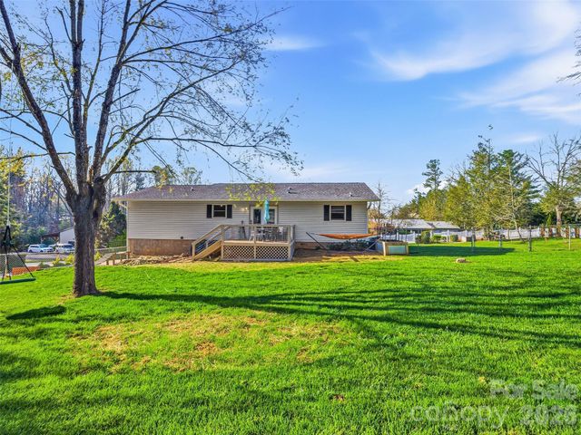 107 Edgewood Court, Arden, NC 28704