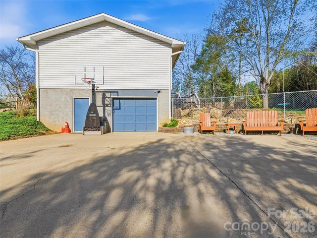 107 Edgewood Court, Arden, NC 28704