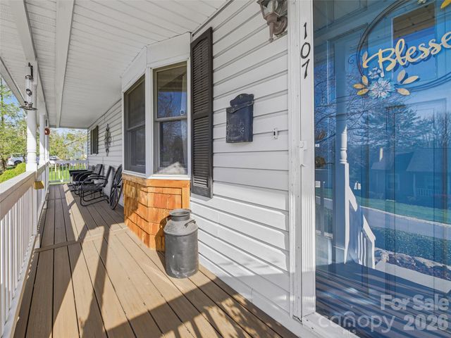 107 Edgewood Court, Arden, NC 28704