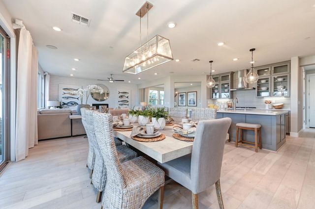 2009 Arbor Ridge Dr, Roseville, CA 95747