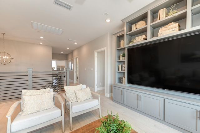 2009 Arbor Ridge Dr, Roseville, CA 95747