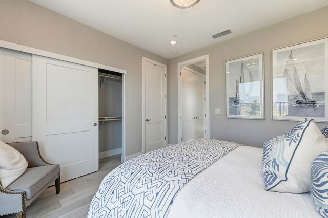 2009 Arbor Ridge Dr, Roseville, CA 95747