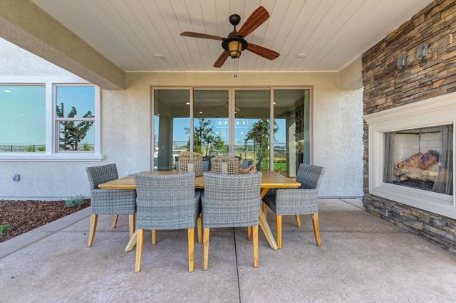 2009 Arbor Ridge Dr, Roseville, CA 95747