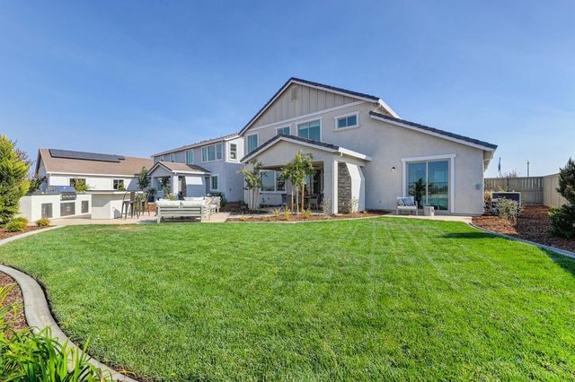 2009 Arbor Ridge Dr, Roseville, CA 95747