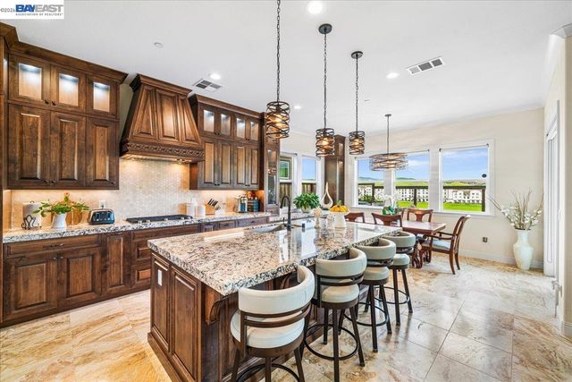 205 Zinnia Ct, San Ramon, CA 94582