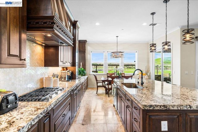 205 Zinnia Ct, San Ramon, CA 94582