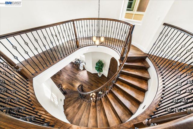 205 Zinnia Ct, San Ramon, CA 94582