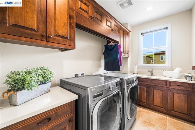 205 Zinnia Ct, San Ramon, CA 94582