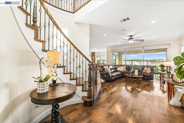 205 Zinnia Ct, San Ramon, CA 94582