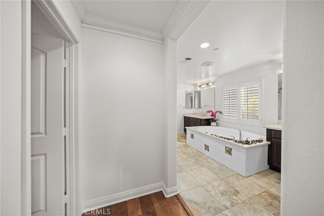 13925 Barnett, Corona, CA 92880