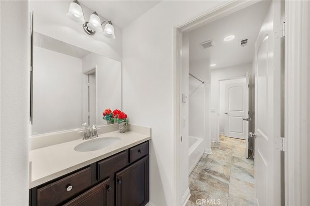 13925 Barnett, Corona, CA 92880