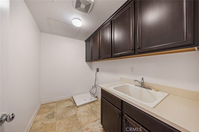 13925 Barnett, Corona, CA 92880