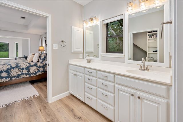 330 Live Oak Hills CT, San Marcos, TX 78666