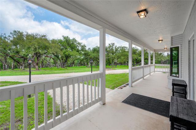 330 Live Oak Hills CT, San Marcos, TX 78666