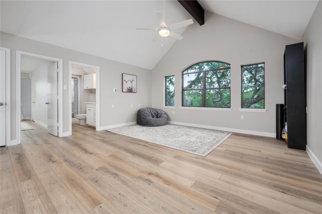 330 Live Oak Hills CT, San Marcos, TX 78666