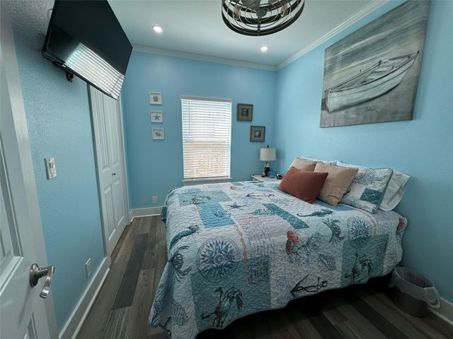 1411 12th Street Down, Galveston, TX 77550