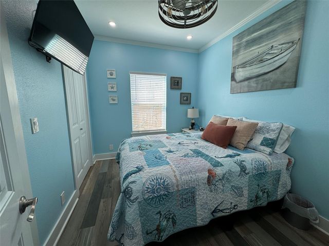 1411 12th Street Down, Galveston, TX 77550