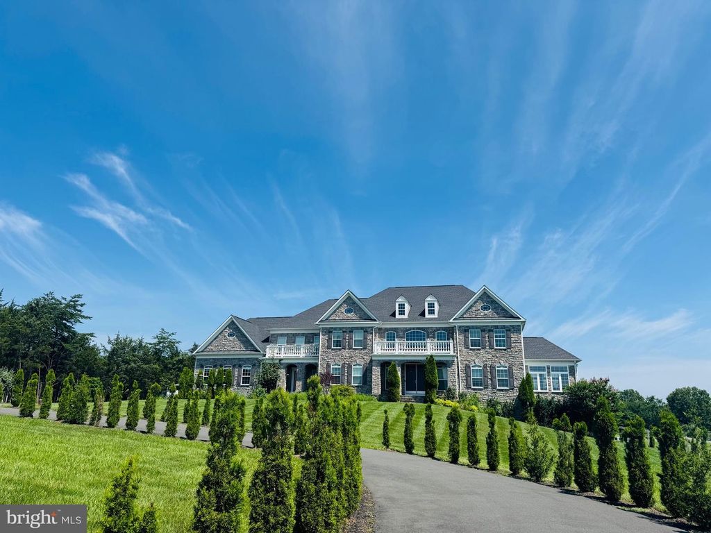 6523 TACK HOUSE TRL, Centreville, VA 20120