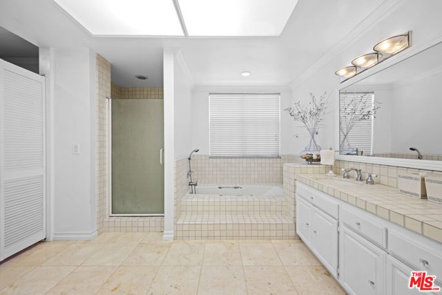 13078 Mindanao Way 116, Los Angeles, CA 90292