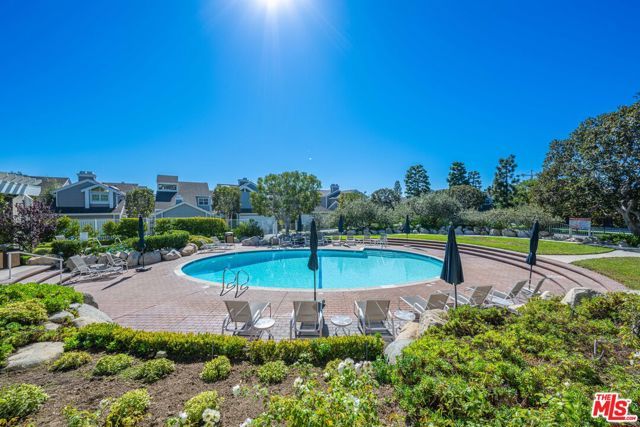 13078 Mindanao Way 116, Los Angeles, CA 90292