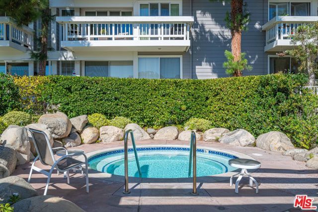 13078 Mindanao Way 116, Los Angeles, CA 90292