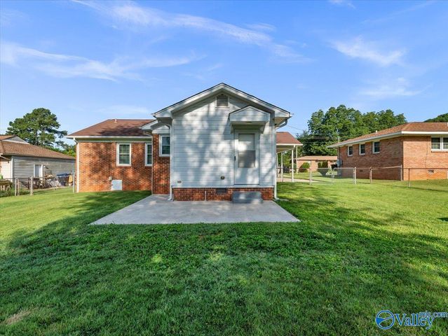 422 Karter Street NW, Huntsville, AL 35805
