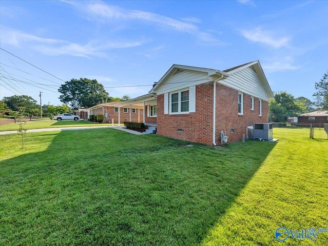 422 Karter Street NW, Huntsville, AL 35805
