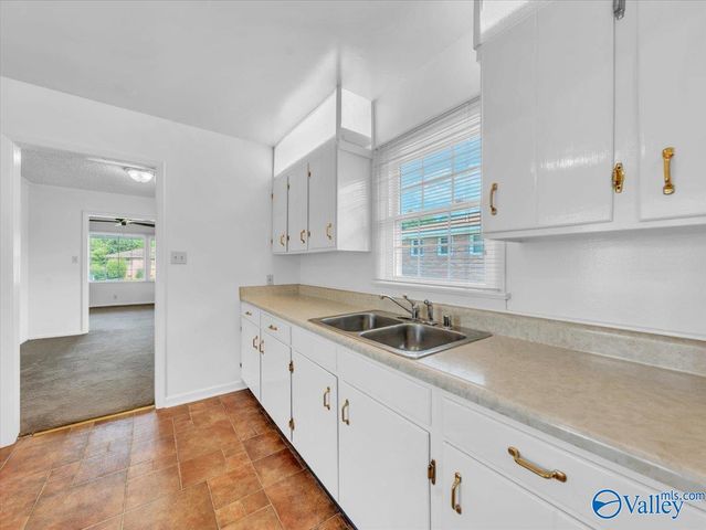 422 Karter Street NW, Huntsville, AL 35805